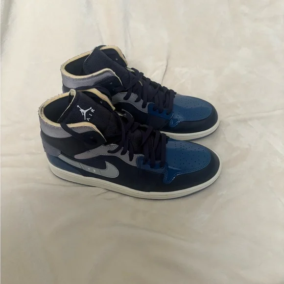 Air Jordan 1 Mid SE Craft- Size 12 Obsidian White/French Blue - Picture 6 of 12